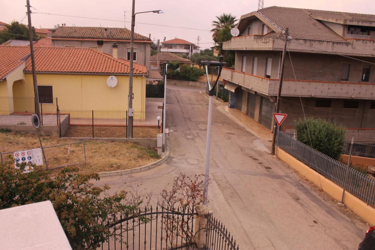 Sinilu B&B Silvi Paese Exterior photo