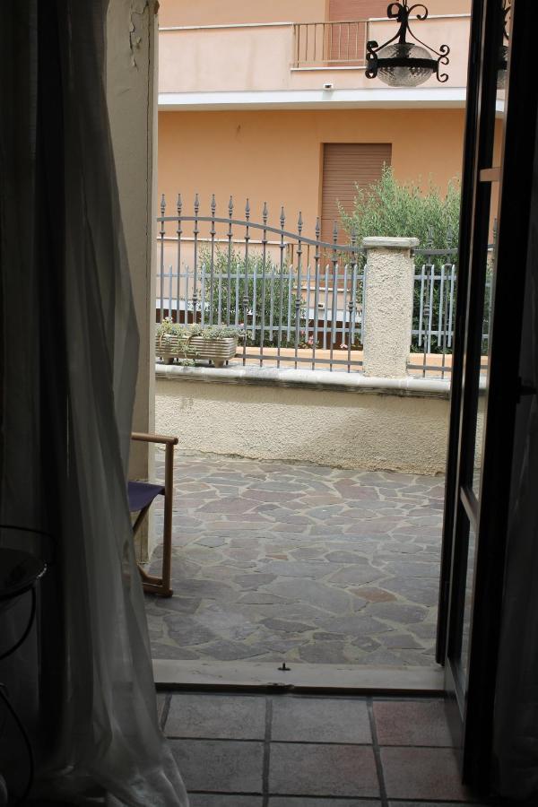 Sinilu B&B Silvi Paese Exterior photo